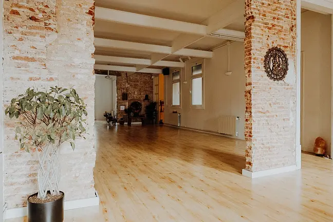 Yoga Studio Barcelona, des del seu propi web