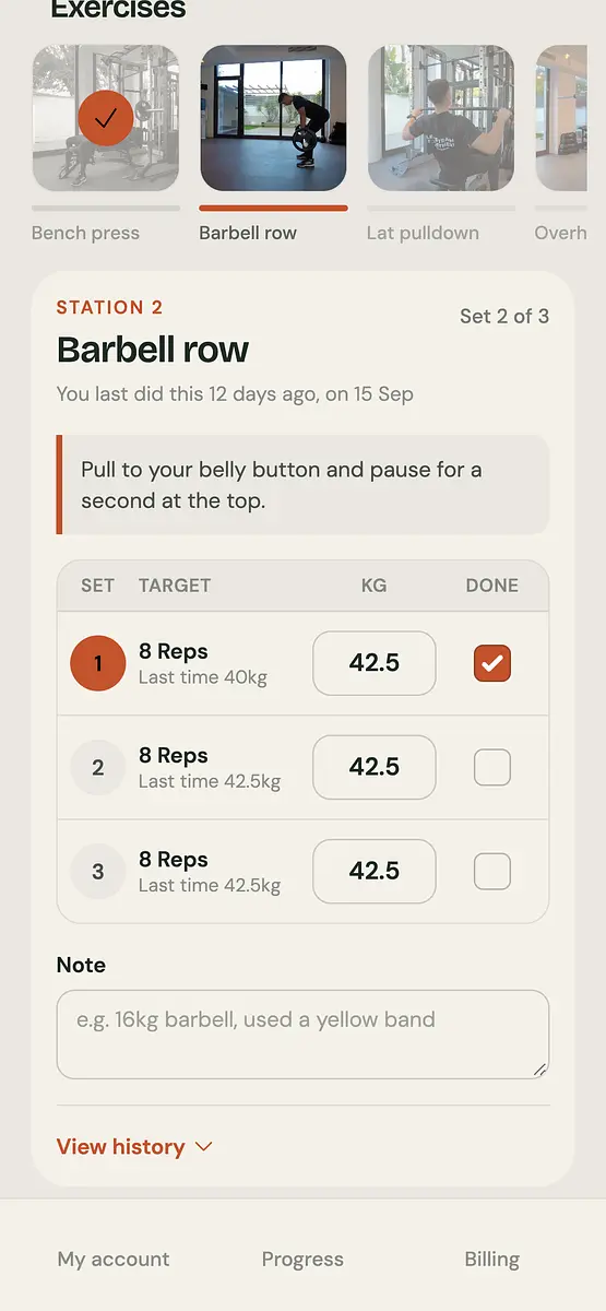 A workout tracking screen for barbell row exercise with rep and weight targets